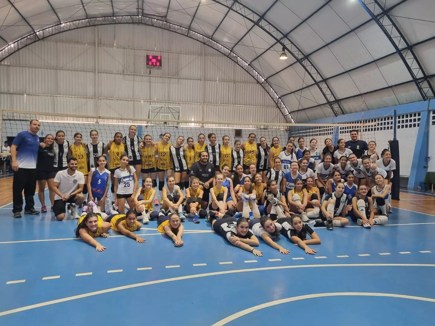 Torneio Quadrangular de Vôlei Torneio Quadrangular de Vôlei